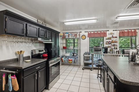 2nd cooking area with electric stove