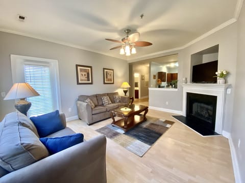 Front entrance to your clean and spacious Condo!