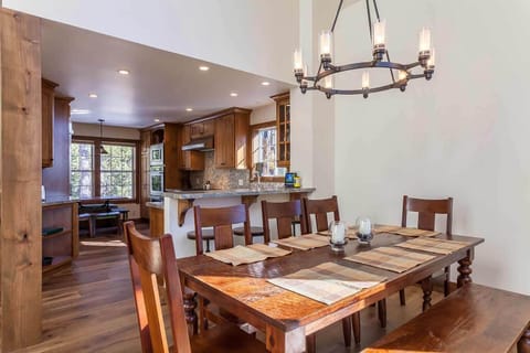 Fully equipped, newly-remodeled kitchen