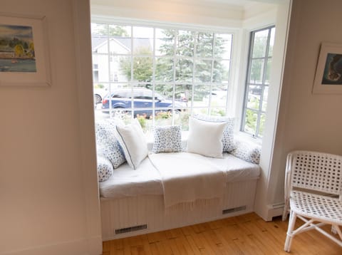Dining room nook, perfect spot to drink coffee and watch the sunrise.