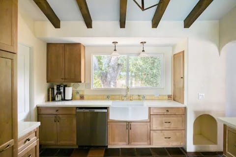 Plenty of light in this entertainers kitchen.