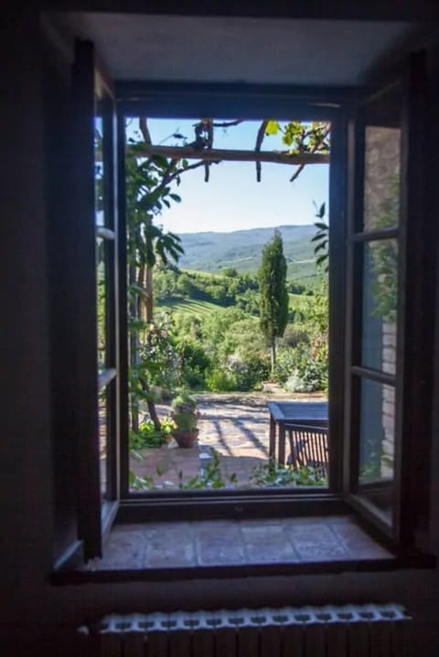 Mimosa Studio..Fenster auf die Terrasse