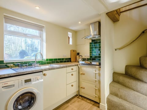 Kitchen | The Lodge - Swannington Manor, Swannington