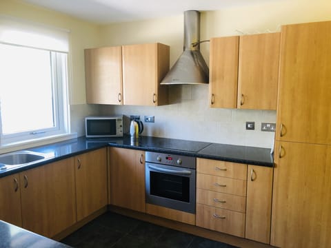 Well equipped kitchen with smeg hob, full length fridge freezer, dishwasher etc