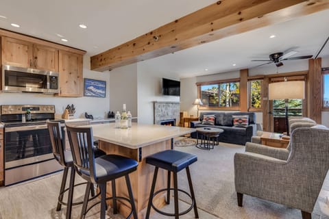 Full kitchen with counter seating