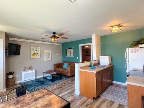 Cozy living room with updated furnishings. Roku TV with YouTube TV (cable) provided!