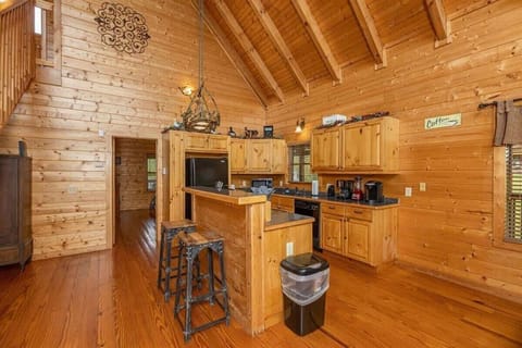 Gather and dine in style in our spacious and inviting dining area.
