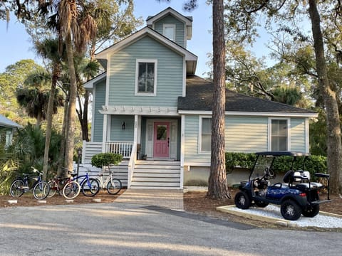 Welcome to Greyson’s Mermaid Cottage!