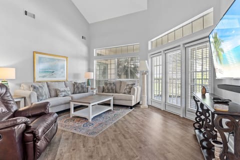 5279 Tivoli by the Sea
