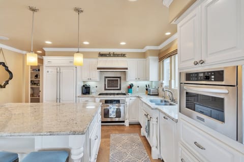 2nd Floor Kitchen North View (1)