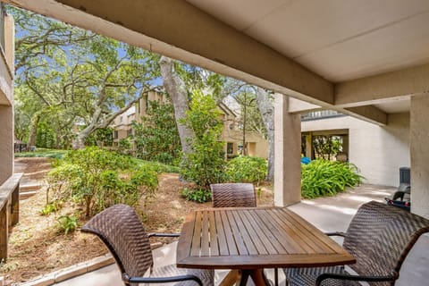 Dine Alfresco on your Large Patio