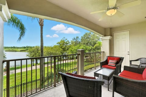 Balcony Lake Front