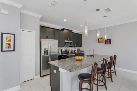 4886RomeoCir,StoreyLake_09