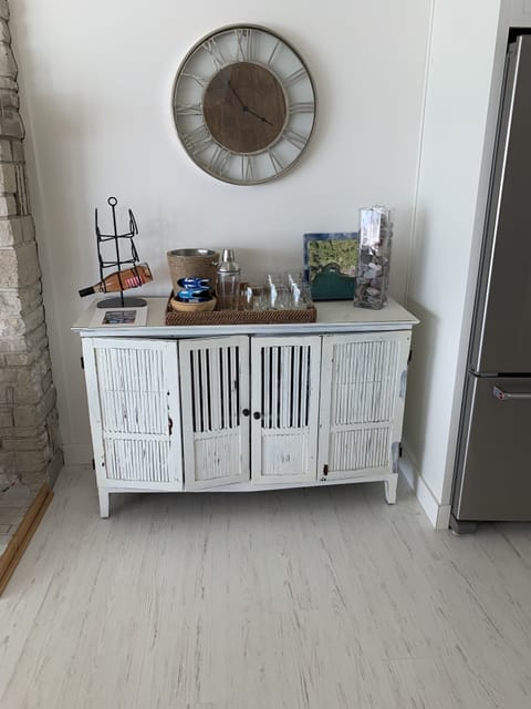 Bar area near kitchen