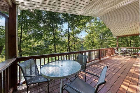 Enjoy nature on the covered deck