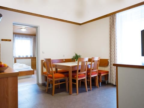 Seilergasse Apartment 1 - Big Terrace - Apartment Seilergasse by we rent Apartment in Zell am See