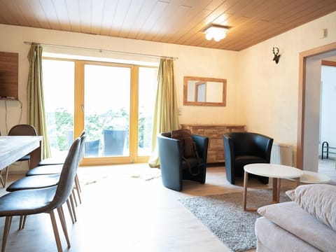 Lake Lodge - Terrace - Lake View Lodges by we rent Apartment in Zell am See