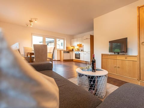 Tevini - Glocknerblick - Tevini Alpine Apartments by we Rent Apartment in Zell am See