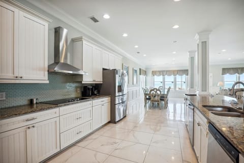 The chef in the family will absolutely love this fabulous updated kitchen.