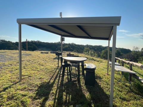 Lake Godstone Top of Dam Shelter