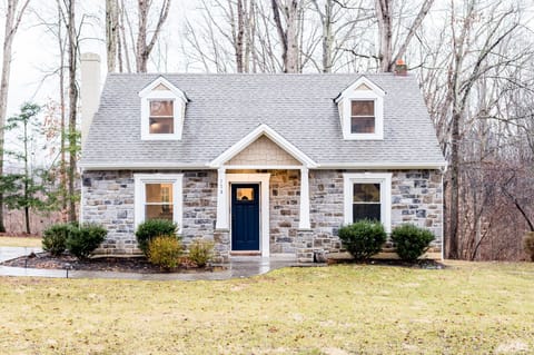 Away from the hustle & bustle in a quiet, safe neighborhood.