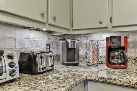 Keurig & Drip Coffee Maker