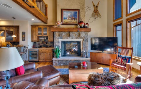 Welcome to Cimarron 2 - Living Area