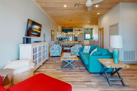 3rd Floor Living/Kitchen