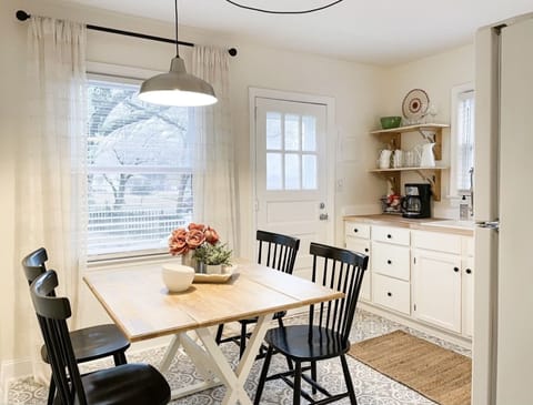 Kitchen is fully equipped electric stove, fridge, dishwasher, microwave, etc...