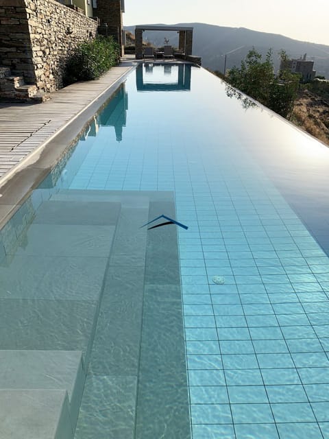 25 meters long swimming pool