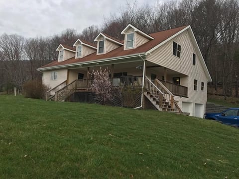 Nest at Peters Mountain