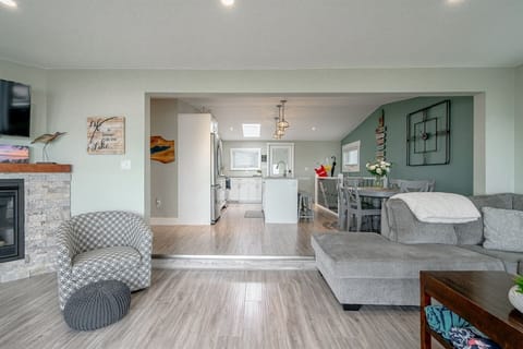 Luxurious Living Area