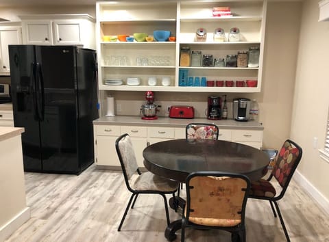 Dining area. Extra chairs available.