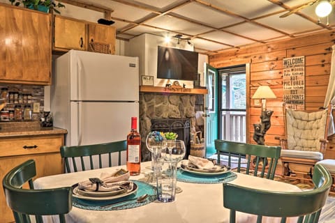 Dining Area | Open Floor Plan
