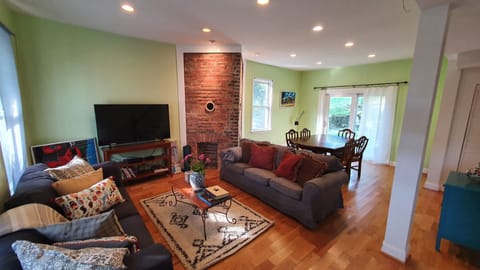 Living Room / Dining Room