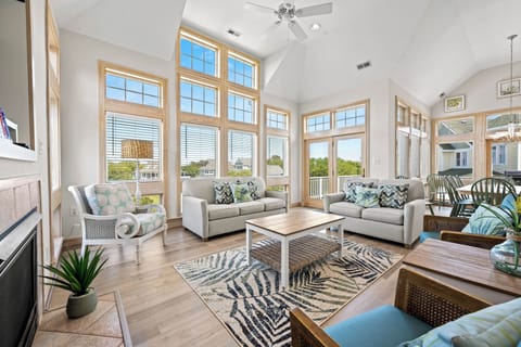 Great Room - Top Level