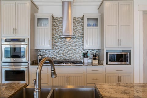 castle in the sand west kitchen