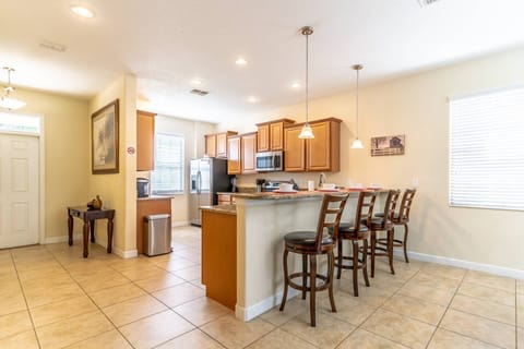 Breakfast Bar Seating for 4