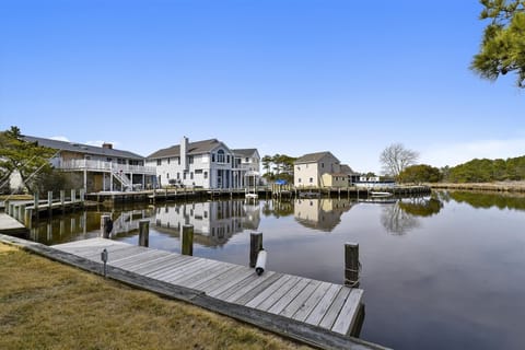 Exterior,View From Back,