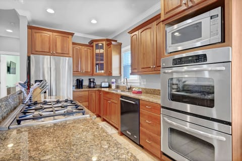 Spacious Kitchen Island