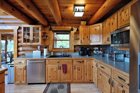 Enjoy the modern, yet rustic kitchen with everything you need to make meals!