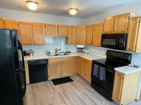 With more than enough cabinet and countertop space. 