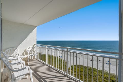 Start your day every morning with a cup of coffee and amazing views!