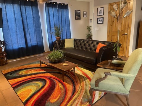 Warm and Cozy.......Feels like Home