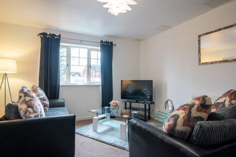 Living Room / Lounge