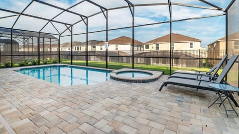 Pool &amp; Spa