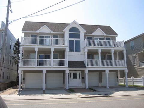your unit is on the left above the garage doors - your unit is on the left above the garage doors. your garage door is the first one on the left