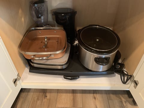 Crock pots and electric appliances 