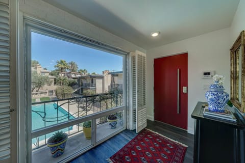Entrance and pool view 