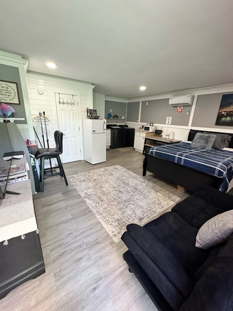 Fully equipped suite 